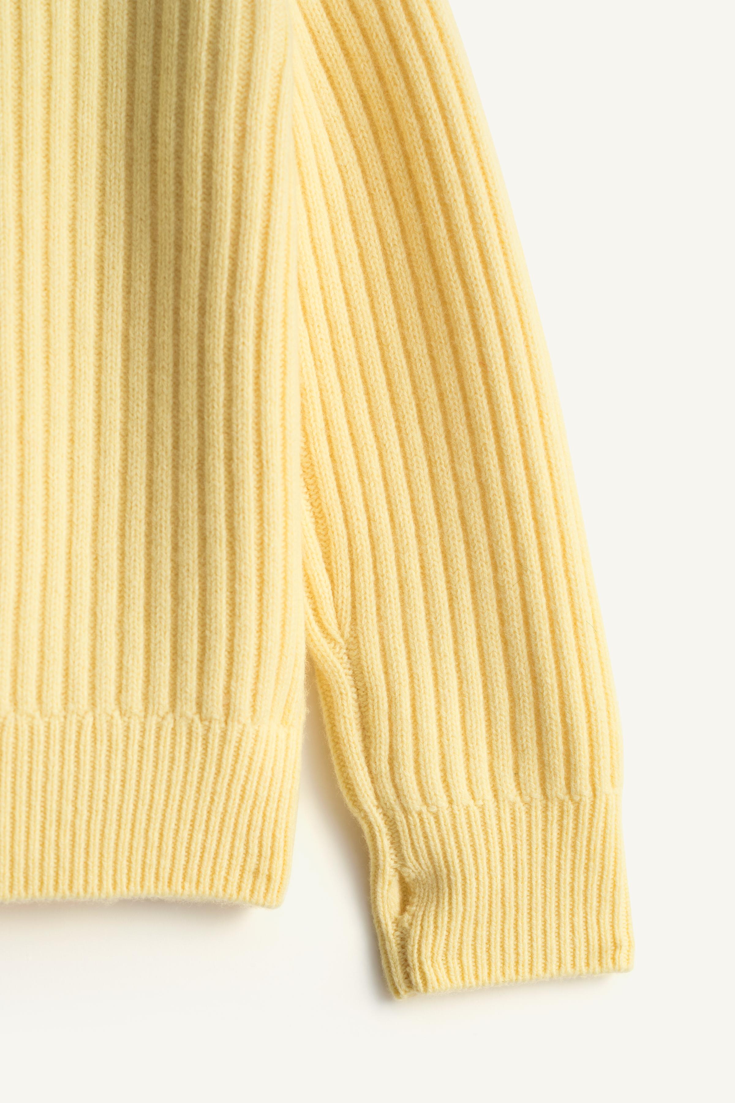 PULL 100 % LAINE CANNELÉ BOUTONS ÉDITION LIMITÉE