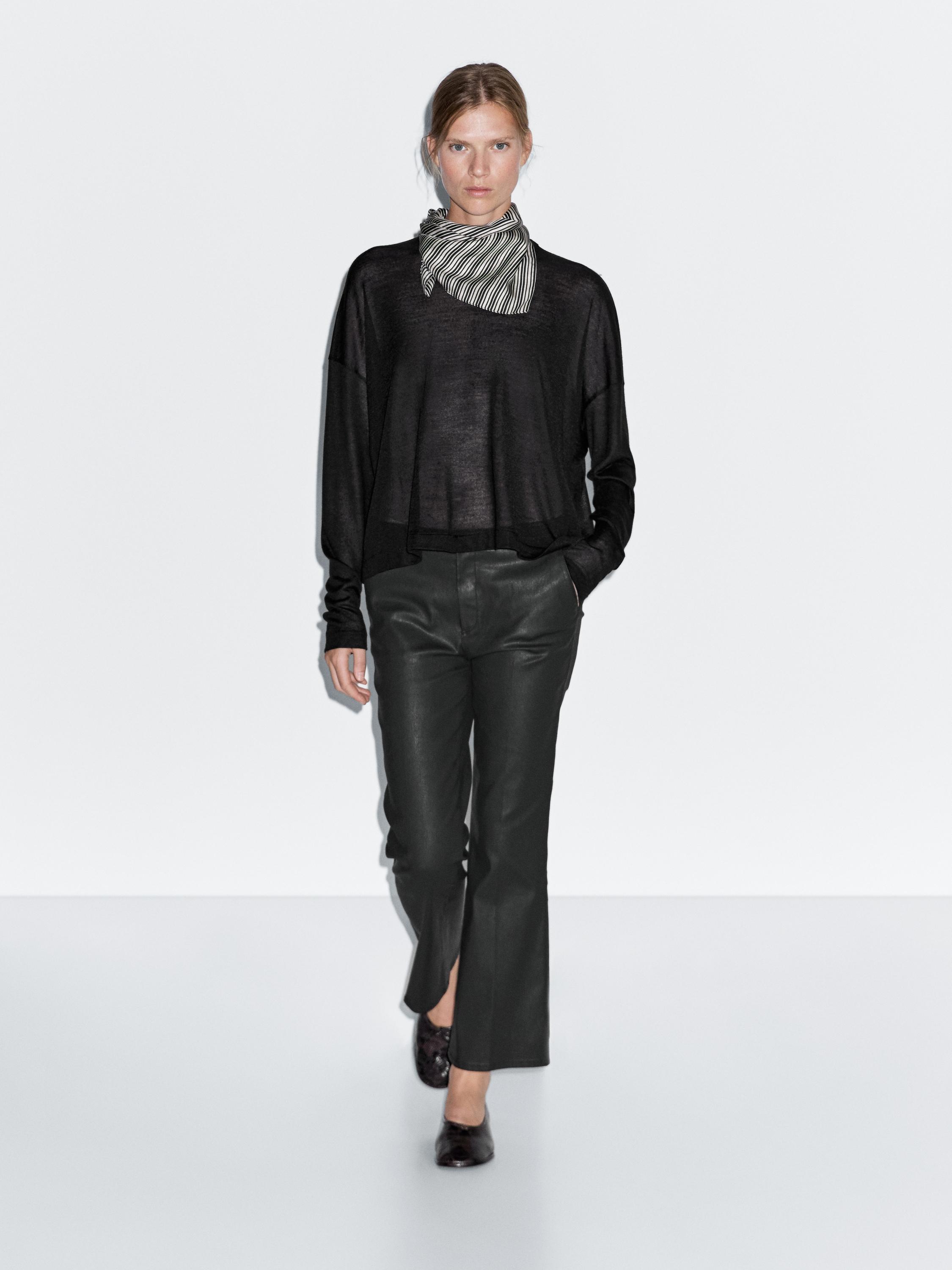 Flared cropped trousers