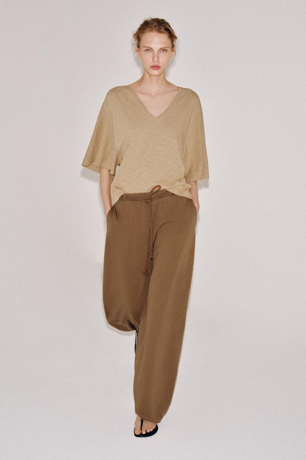 V-neck T-shirt