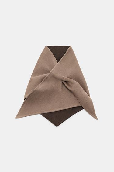REVERSIBLE TRIANGULAR WOOL BANDANA - Mid-camel by Zara