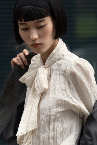 ショート丈クルーネックブレザーグレーZaraのショート丈クルーネックブレザー - グレー