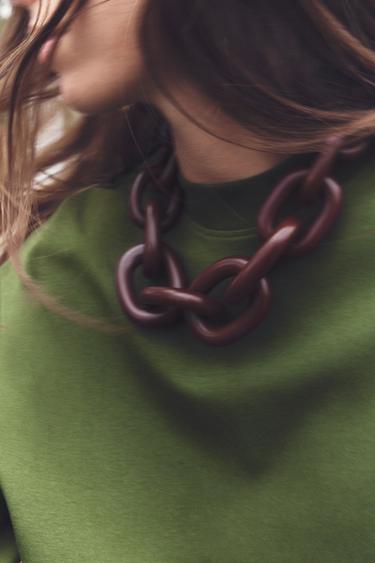 RESIN CHAIN LINK NECKLACE - Burgundy by Zara - Image 0