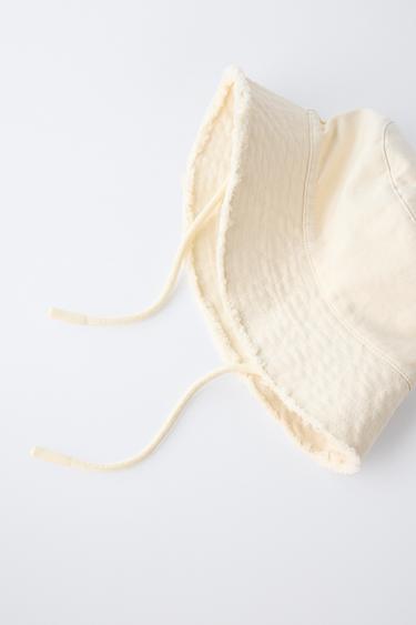 FRAYED BUCKET HAT - Sand by Zara - Image 2