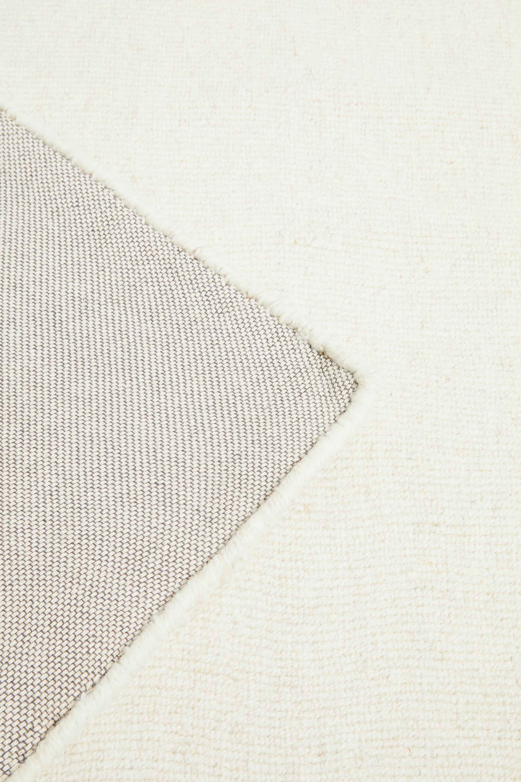 ZARA  ウール ラグ　クリーム色　未使用 ZARA HOME ウール ラグ クリーム色 未使用 ラグ プレーンラグ