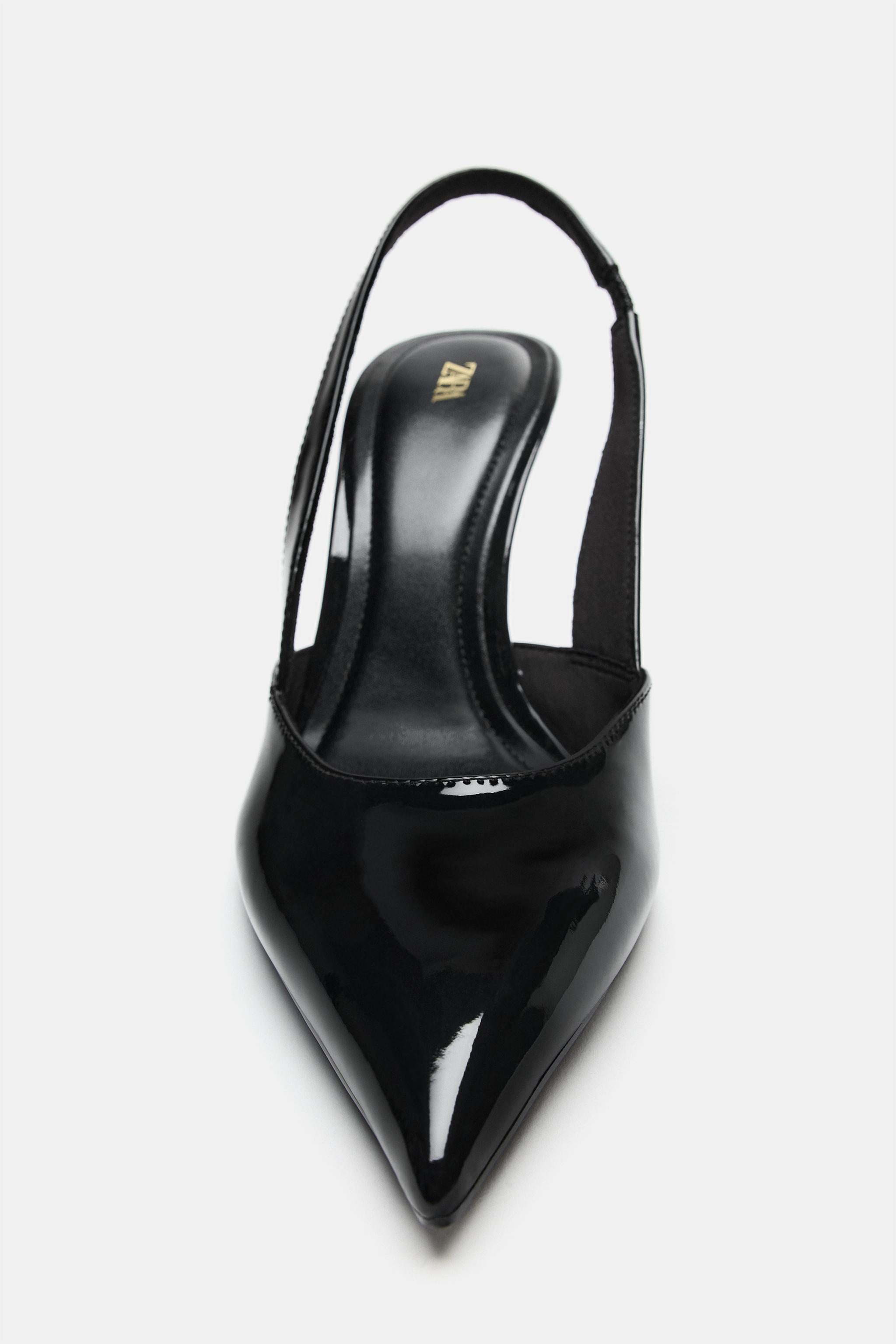 CHAUSSURES À TALONS DÉTAIL MÉTALLIQUE