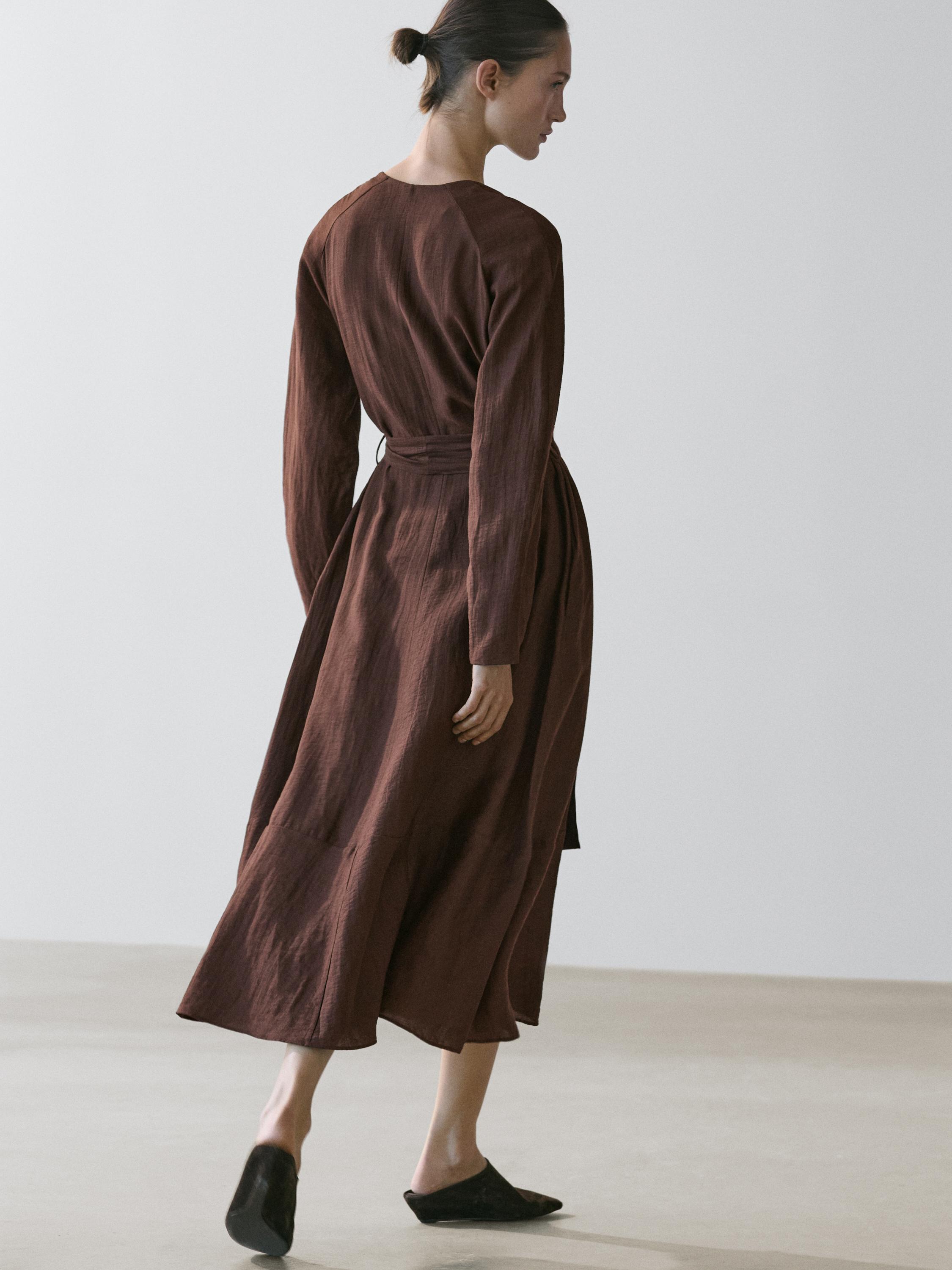 Flowing linen blend midi dress with belt