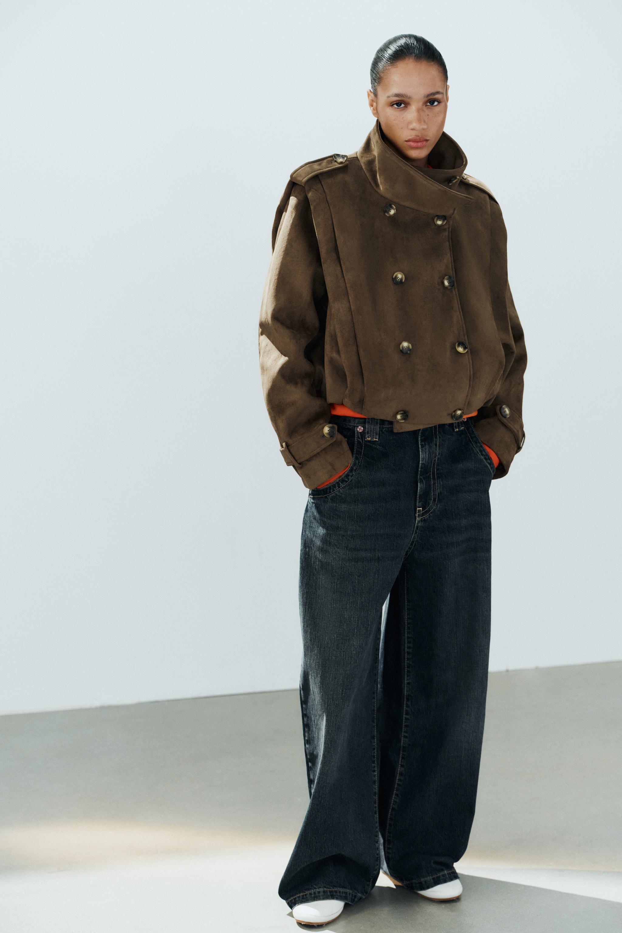 SHORT PLEATED TRENCH COAT — DARK KHAKI