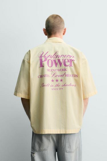 CAMISA BOXY FIT TEXTOS ESTAMPADOS - Amarillo de Zara