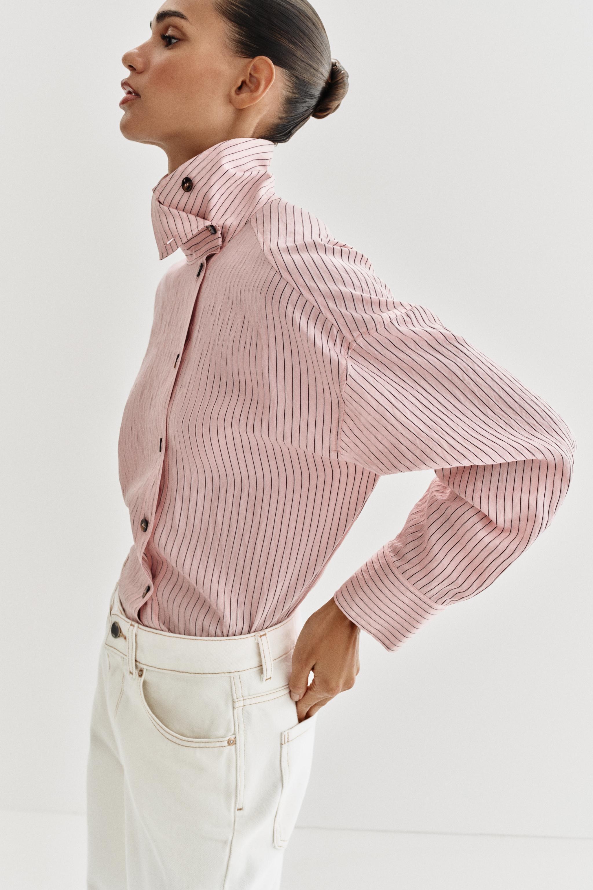 STRIPED HIGH NECK SHIRT