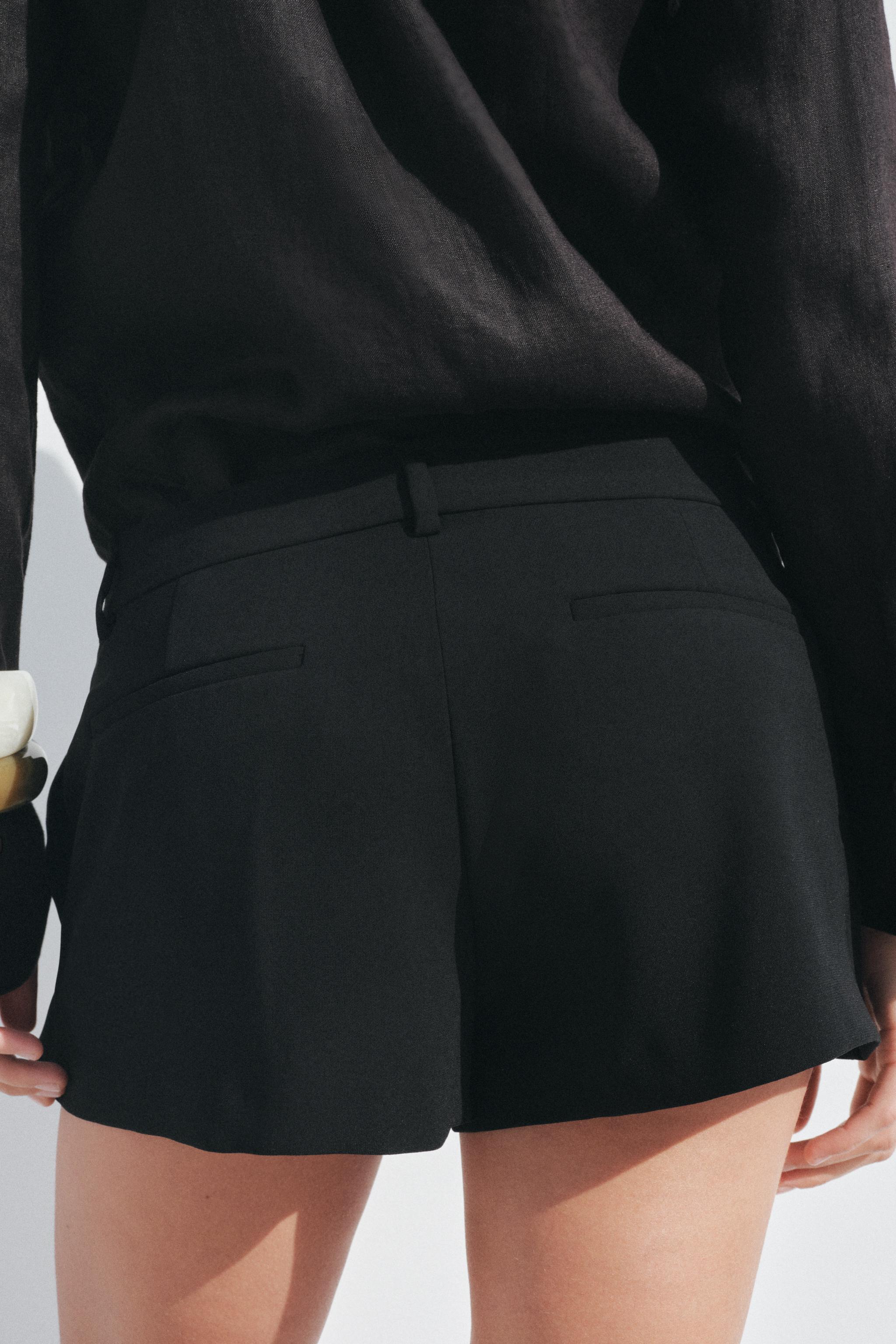 プリーツショートパンツ ZW COLLECTION - ブラック | ZARA Japan