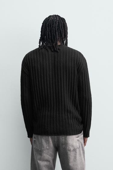 PULL CANNELÉ EFFET DÉMAILLÉ - Noir de Zara - Image 2