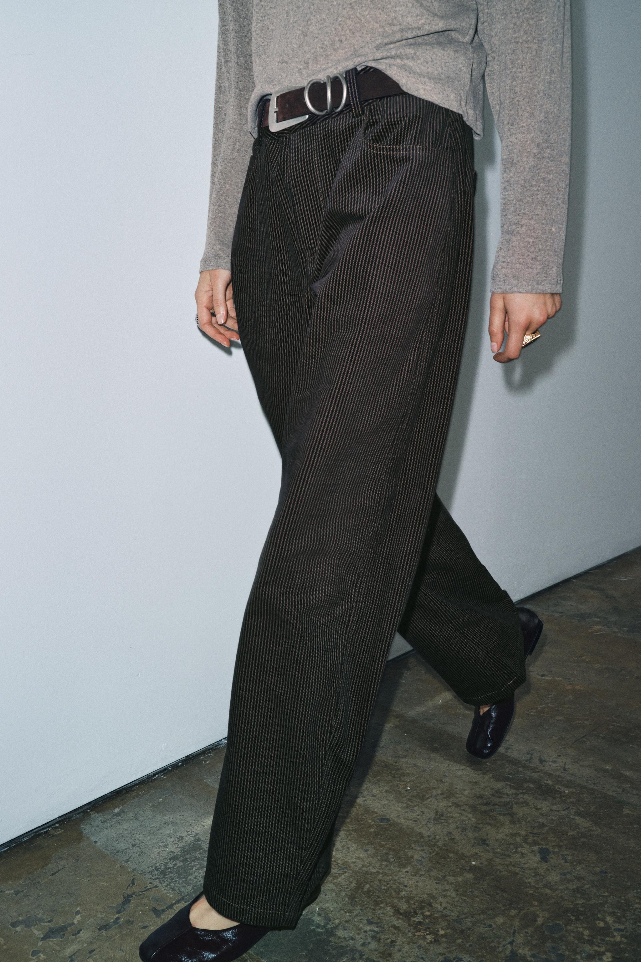 新品APOCRYPHA. / STRIPE SIDE OPEN SLACKS 新品APOCRYPHA. / STRIPE SIDE OPEN SLACKS Center Seam Front