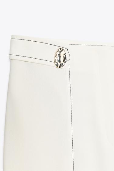 PANTALON PASSANTS SURPIQÛRES CONTRASTE - Blanc cassé de Zara - Image 7