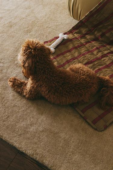 بطانية أرضية مخططة قابلة للف للحيوانات الأليفة - خردلي الخاص بـ Zara