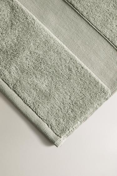 PREMIUM COTTON BATH TOWEL (600 GXM²) - Blue / Green by Zara - Image 2