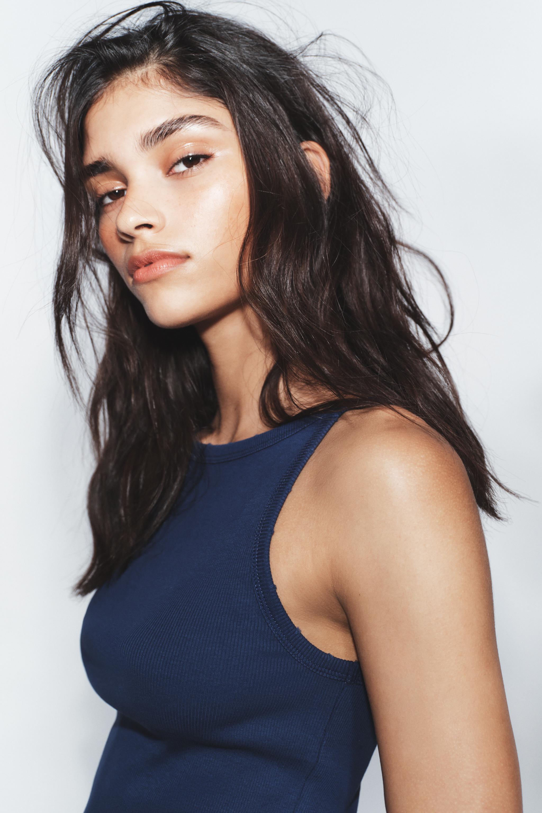 WASHED EFFECT RIB HALTER TOP