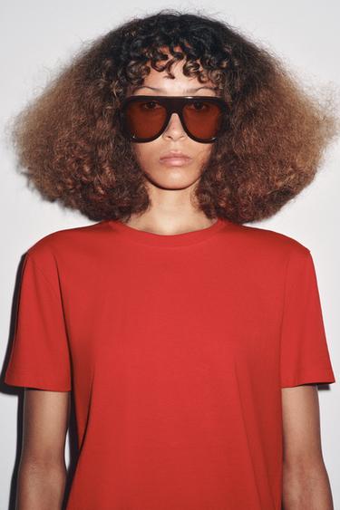 BASIC COTTON T-SHIRT - Red by Zara