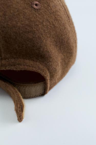 Zara TIMELESS - WOOL-FABRIC EMBROIDERED TEXT CAP — Light brown 2