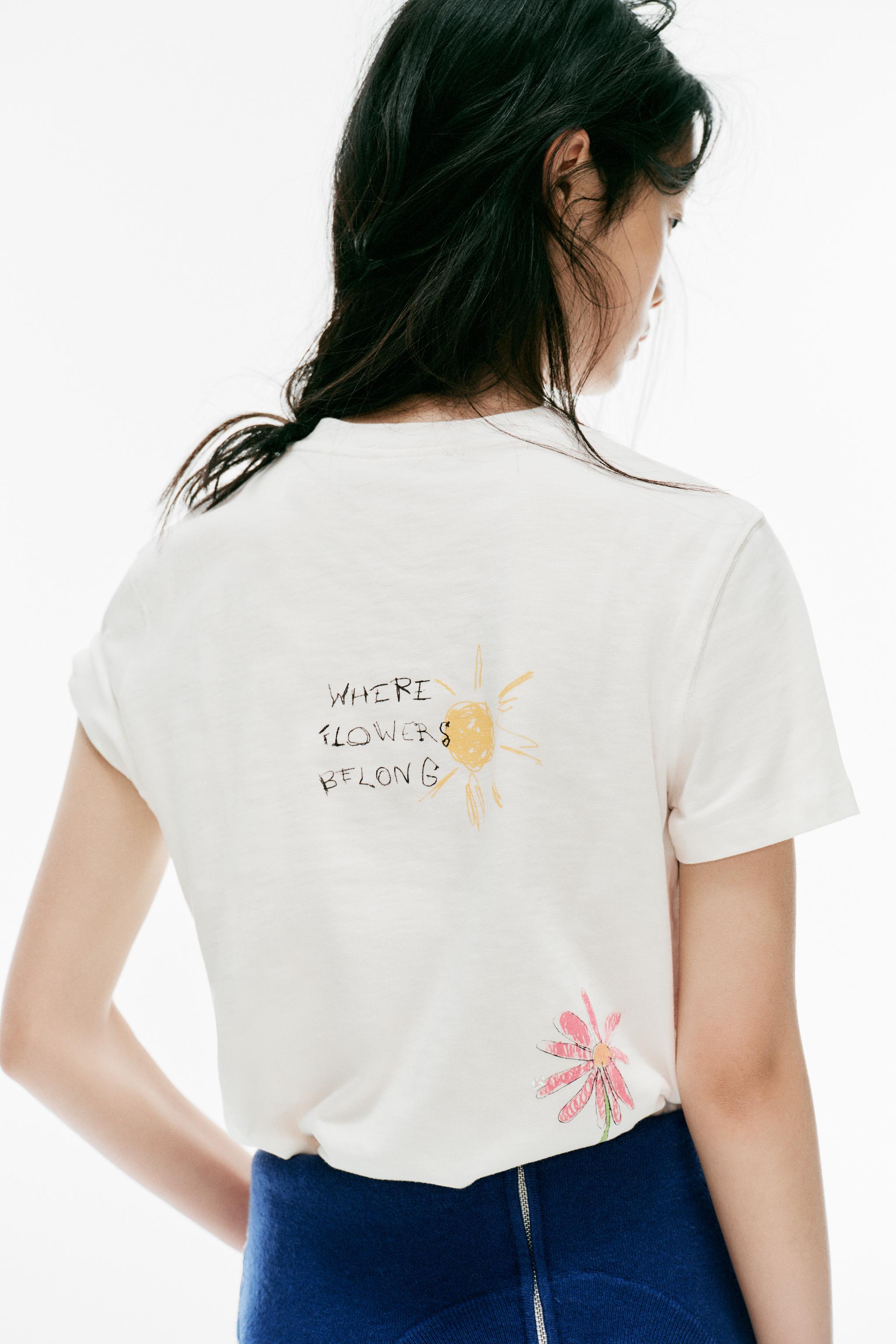 GRAPHIC PRINT T-SHIRT