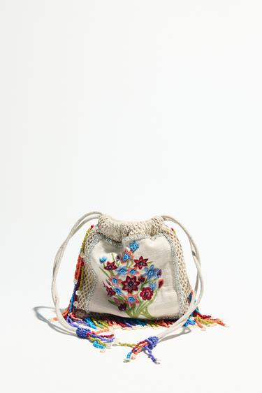 Zara FLORAL EMBROIDERY BUCKET BAG - Multi-color