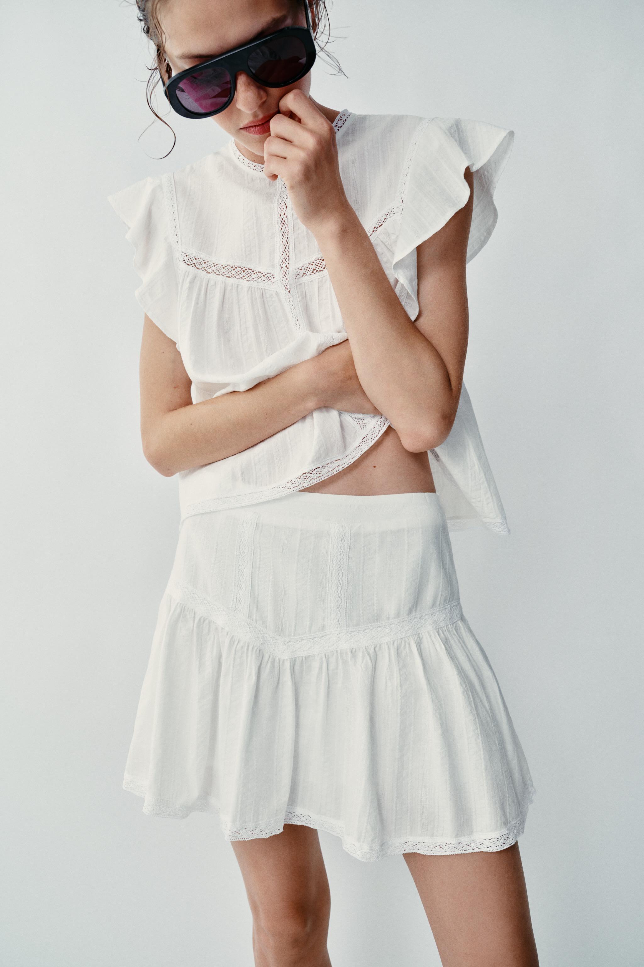 ROMANTIC TRIM SKORT