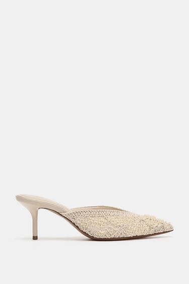 SAPATO MULES COM APLICAÇÕES - Branco-cru da Zara