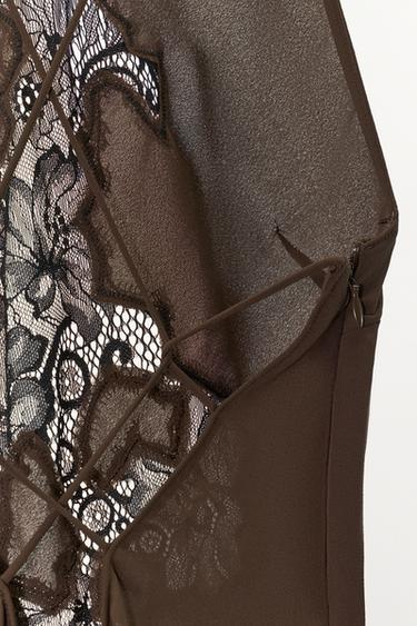 ROBE HALTER DENTELLE - Marron de Zara - Image 6