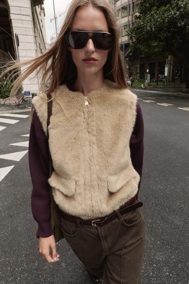 FAUX FUR GILET WITH ZIP - camel by Zara