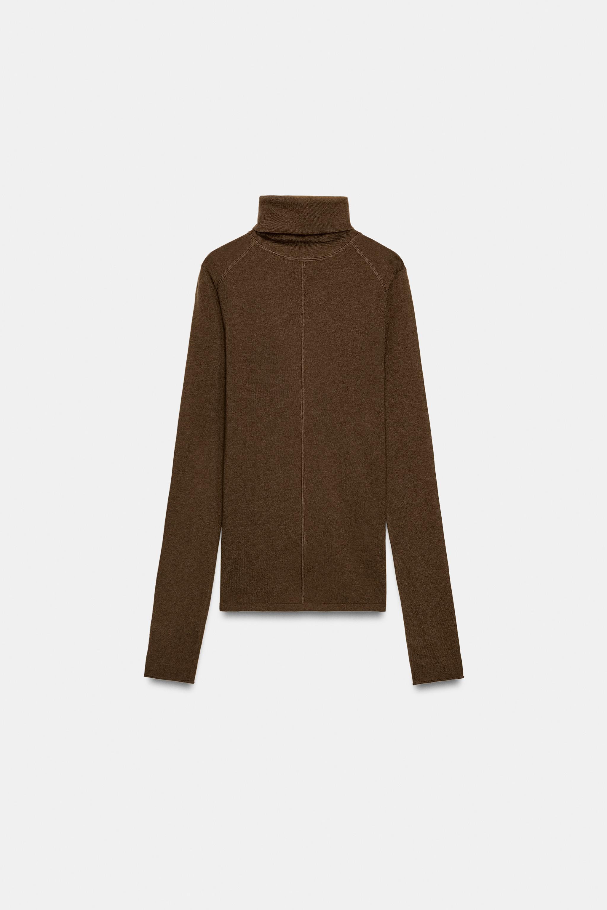 PULL EN MAILLE À COL MONTANT AVEC LAINE