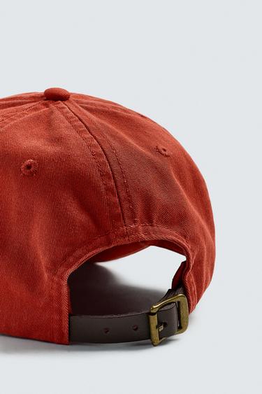 CASQUETTE À INSCRIPTION BRODÉE - Rouge de Zara - Image 7