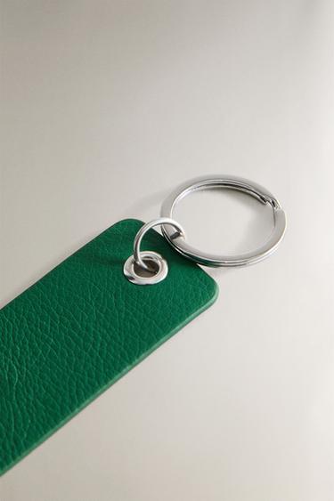 LEATHER TENNIS KEYRING - Green by Zara - Image 2