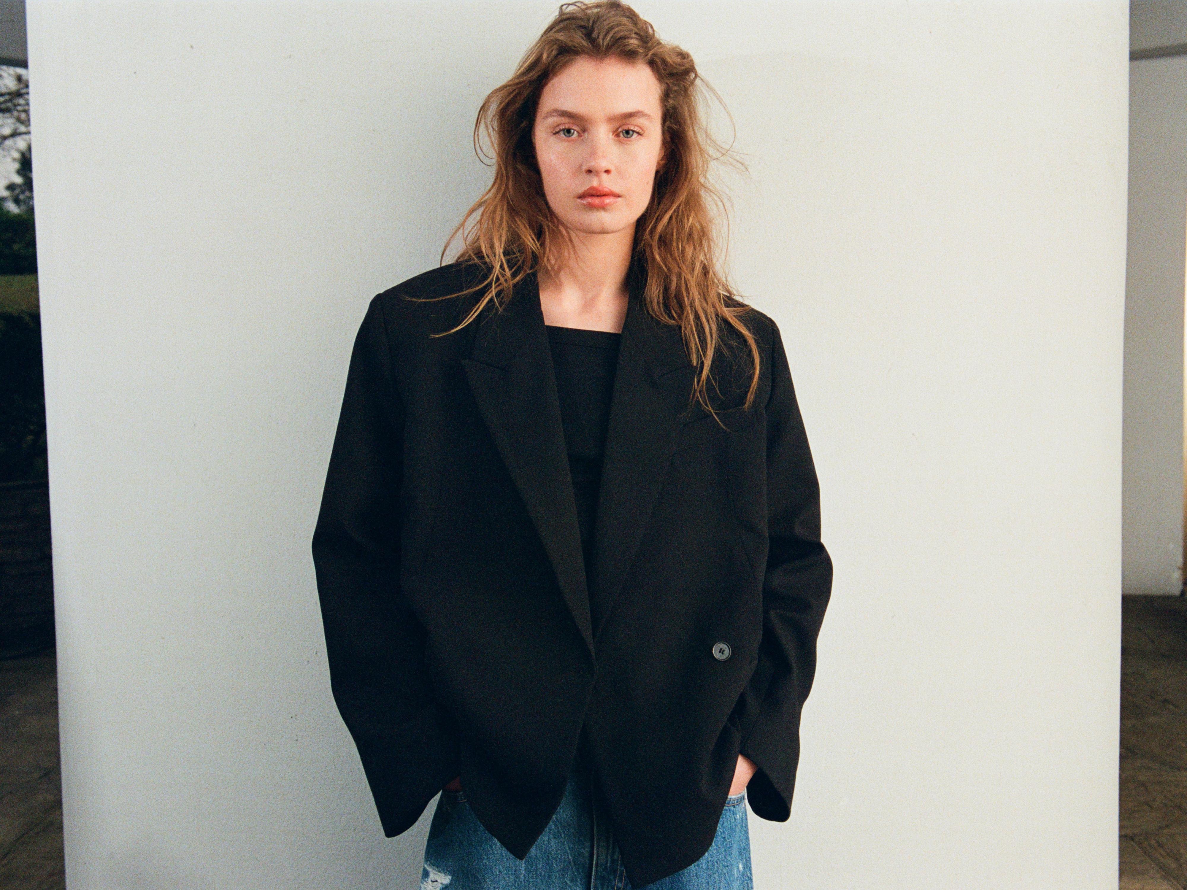 【美品】ZARA ザラ　ダブルブレスト　ピーコート　ブラック　ゴールドボタン　S ZARA】ゴールドボタン ダブルブレストコート 9037/141 (ZARA