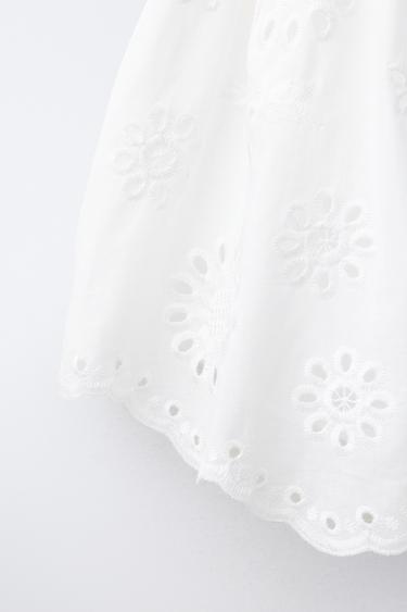 BERMUDA BRODERIE SUISSE - Blanc de Zara - Image 3