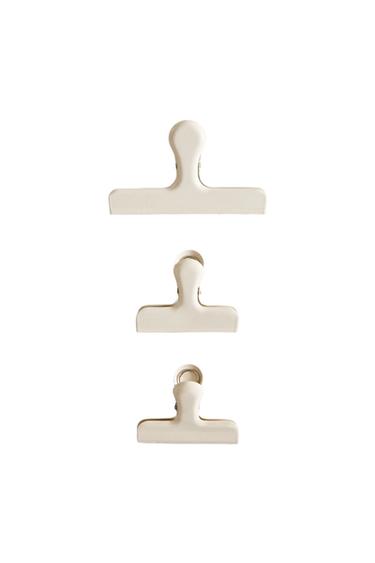 PACK OF METAL PEGS (PACK OF 3) - Cream by Zara