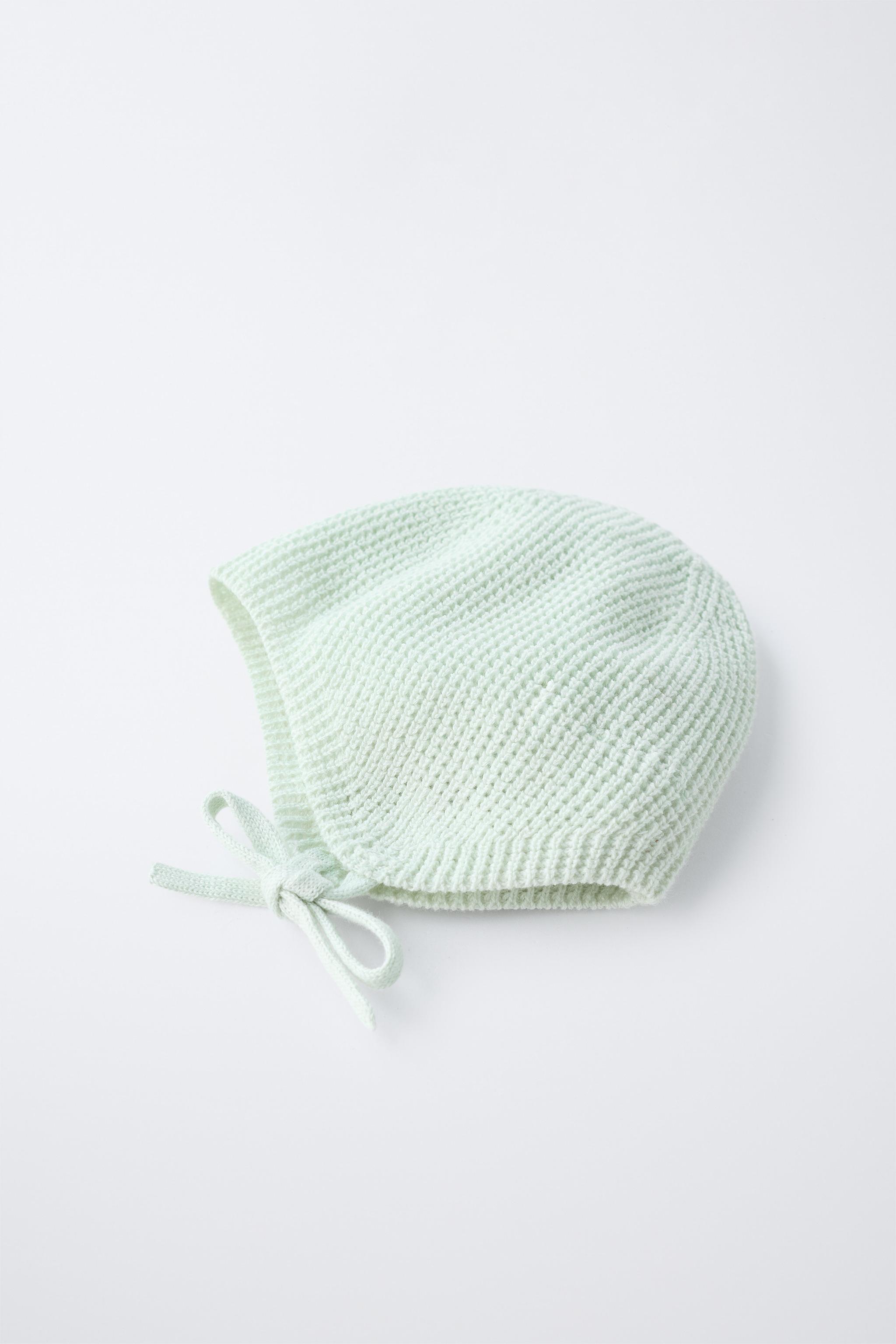 BONNET EN MAILLE PERLÉE