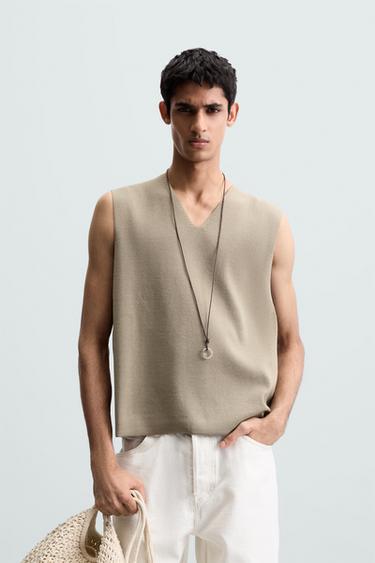 RELAXED FIT KNIT WAISTCOAT - Khaki by Zara