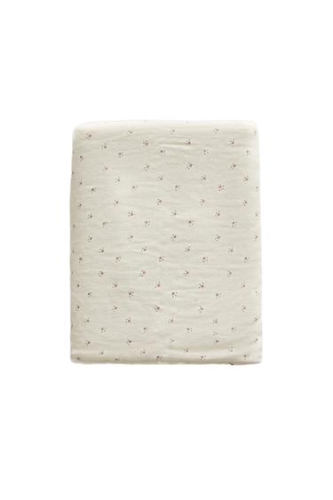 FLORAL MUSLIN BABY TOWEL - Ecru by Zara
