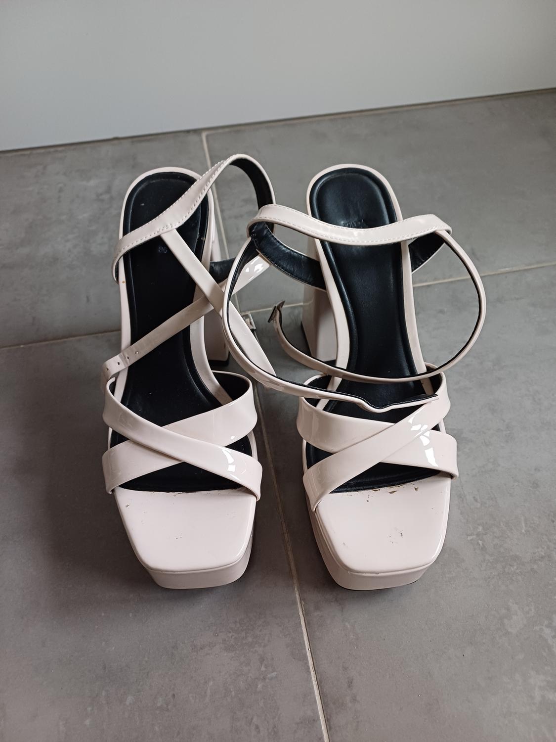 HIGH-HEEL PLATFORM SANDALS