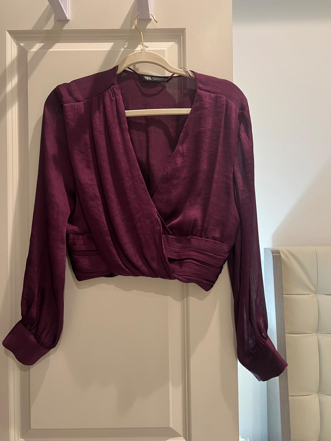 KNOTTED SURPLICE TOP
