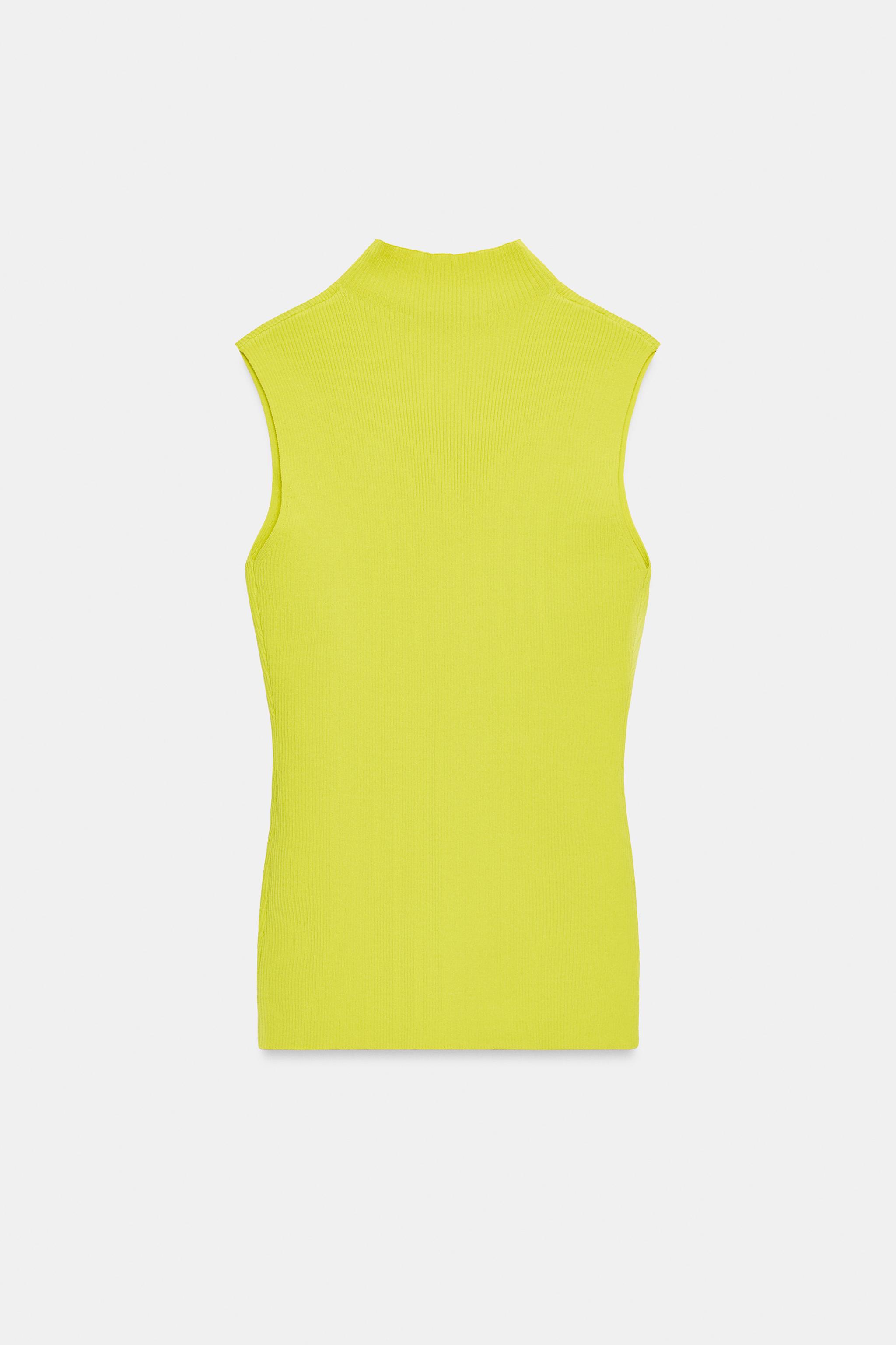 CUT OUT KNIT TOP