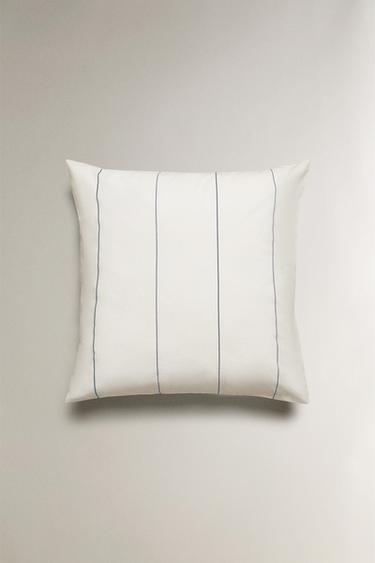TAIE D’OREILLER RAYURES - Blanc cassé de Zara - Image 1