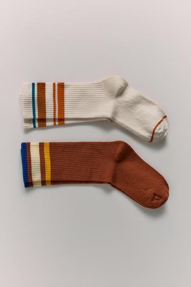 PACK DOS CALCETINES LARGOS RAYAS - Multicolor de Zara