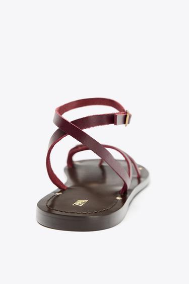 FLAT LEATHER SANDALS WITH STRAPS AND DECORATION - Burgundy Red de Zara - Image 5