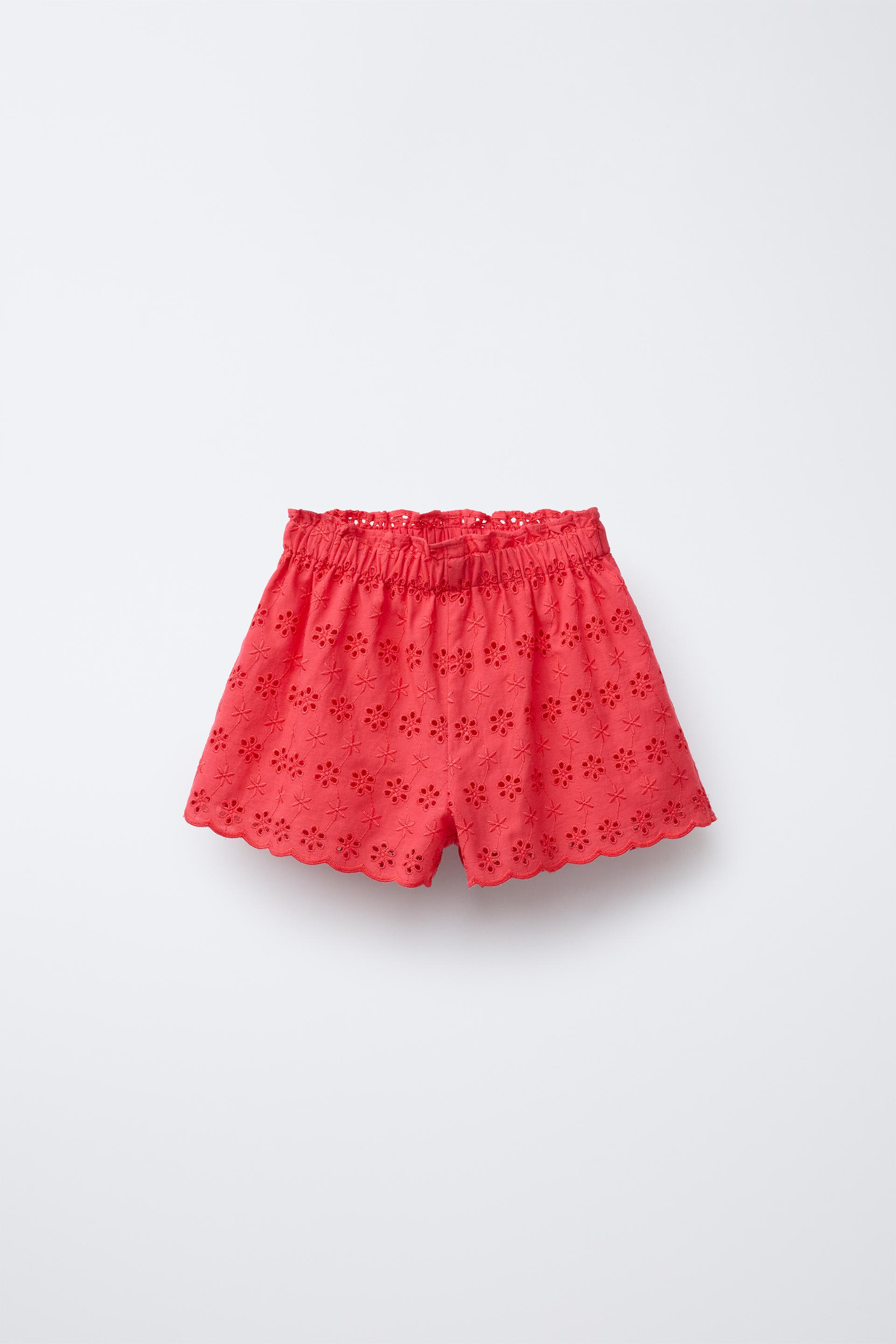 EMBROIDERED FLORAL BERMUDA SHORTS