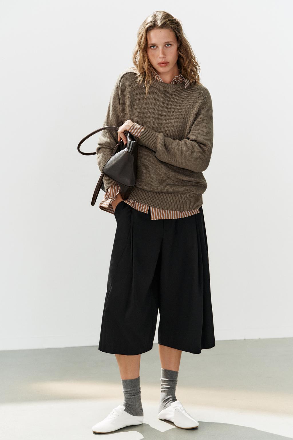 LONG PLEATED BERMUDA SHORTS