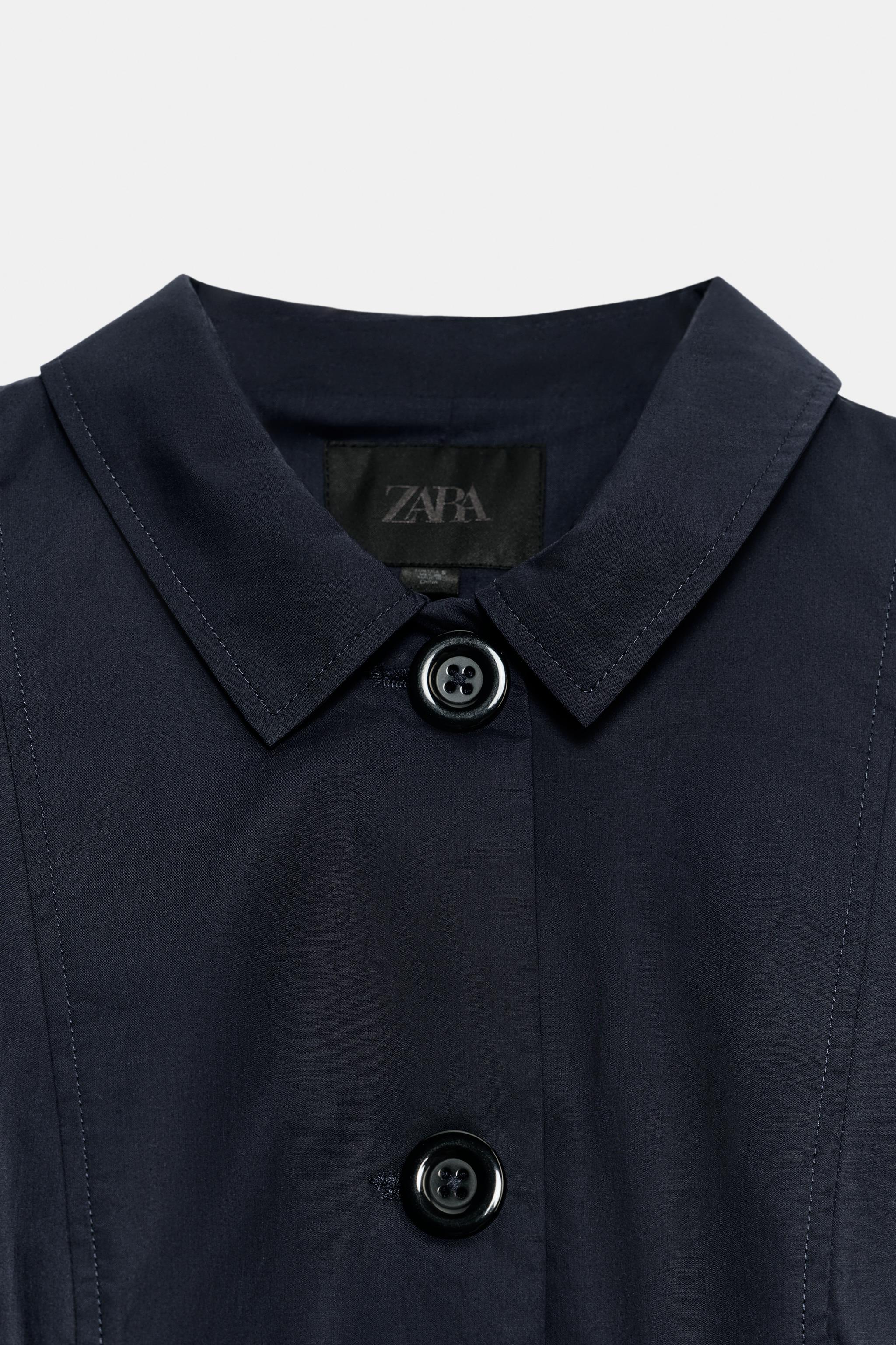 SHORT GATHERED-SHOULDER BLAZER