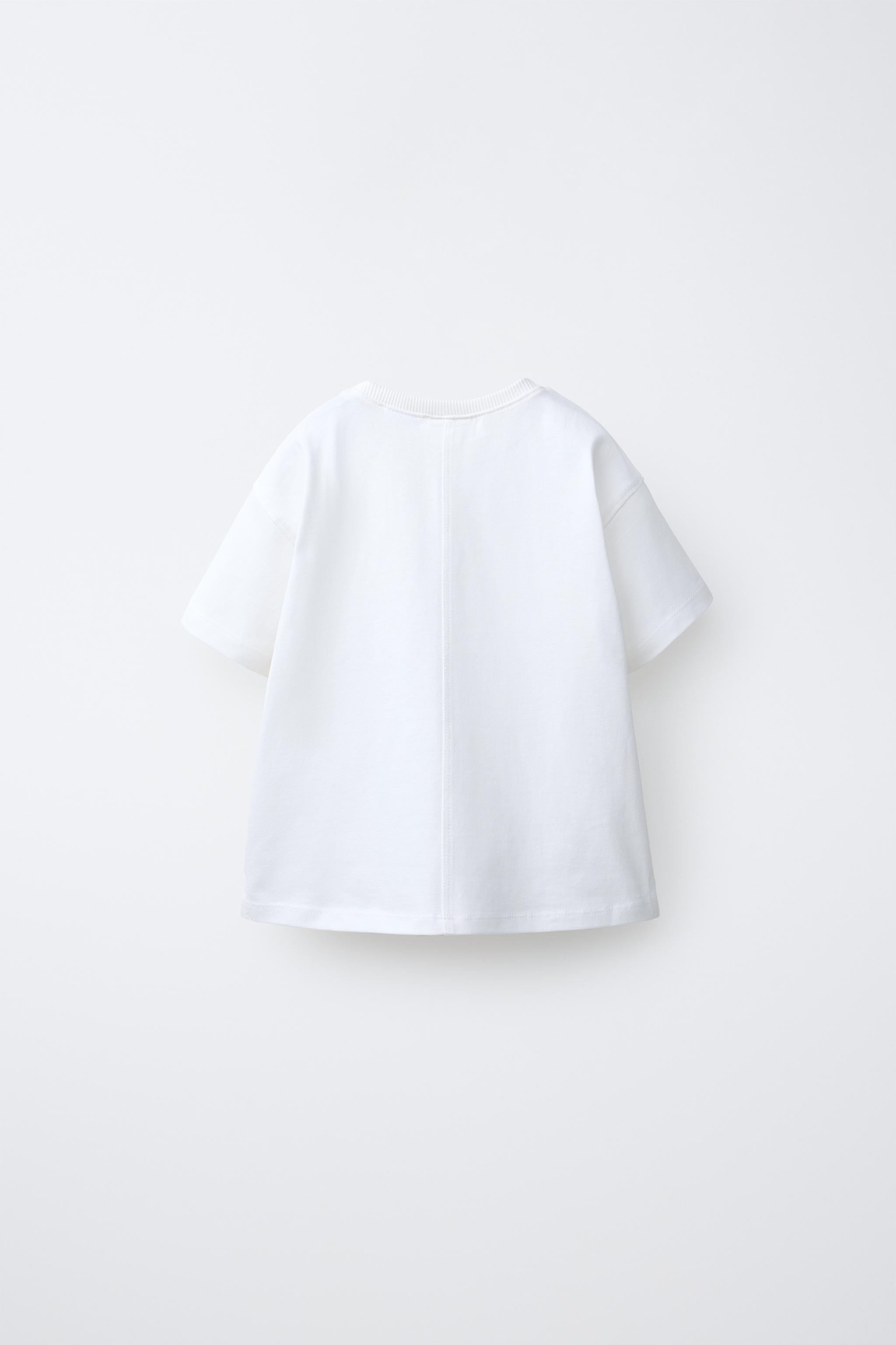 T-SHIRT À DÉCOR EFFET GOMME