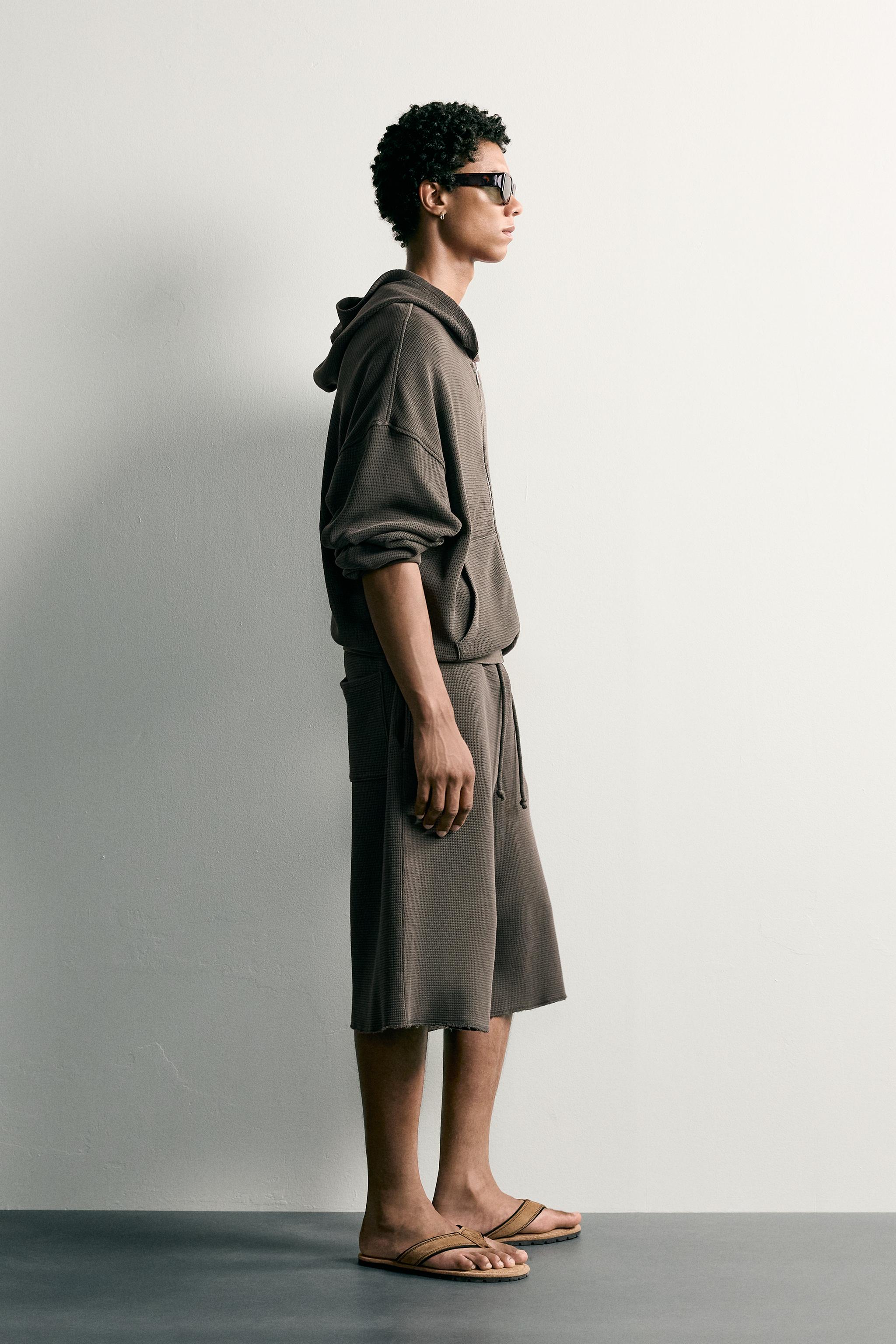 Мужские шорты Zara WASHED WAFFLE KNIT JOGGER SHORTS — фото 4