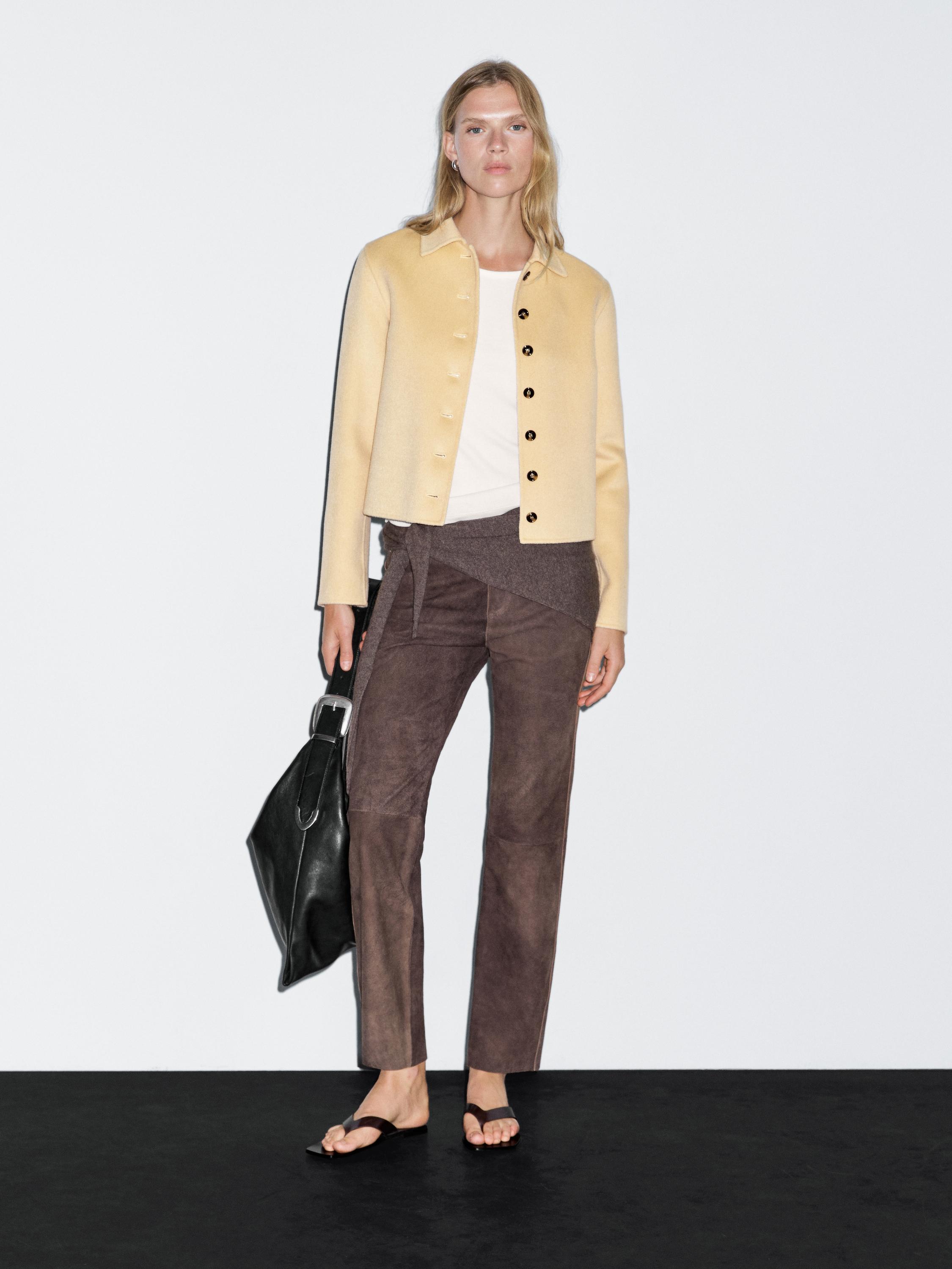 Manteau court en laine mélangée