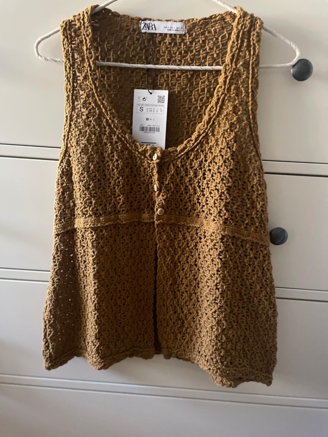 KNIT CROCHET TOP